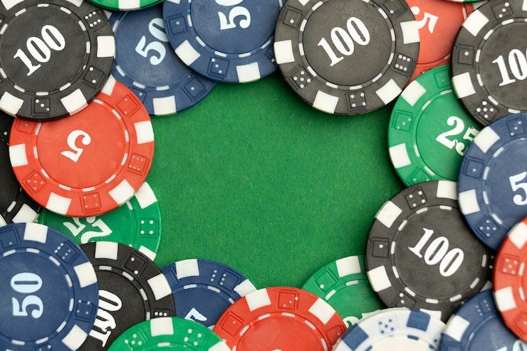 nicetogel com platform showing football betting, esports markets, live-dealer tables, and slot games